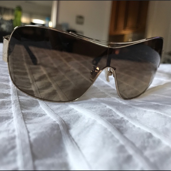 Coach Sunglasses - Picture 3 of 7